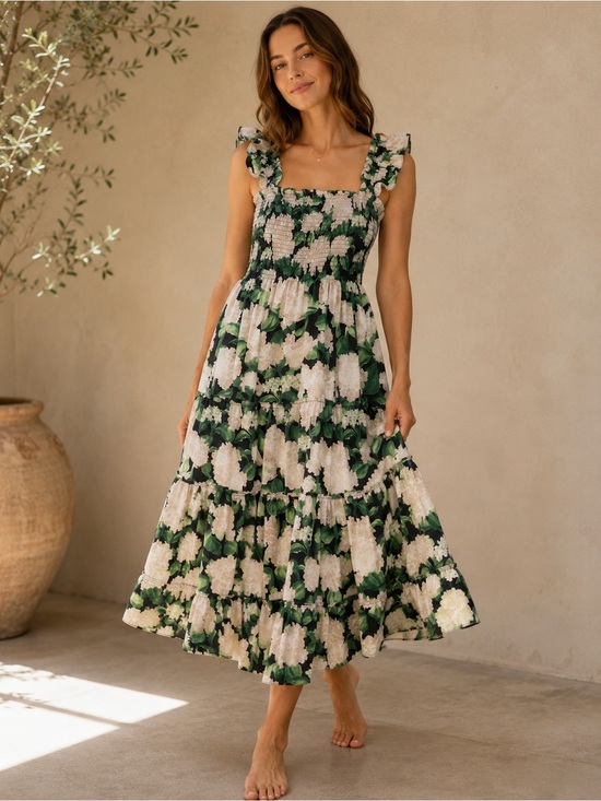 Hill House Dresses & Skirts - Hill House The Ellie Nap Dress in Hydrangea Floral Smocked Midi Pockets Sm